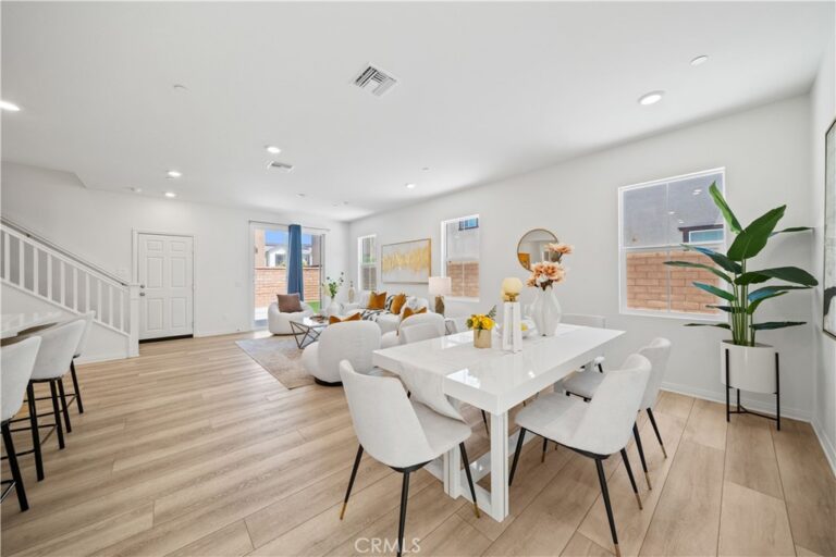 4125 E La Jolla Street, Ontario