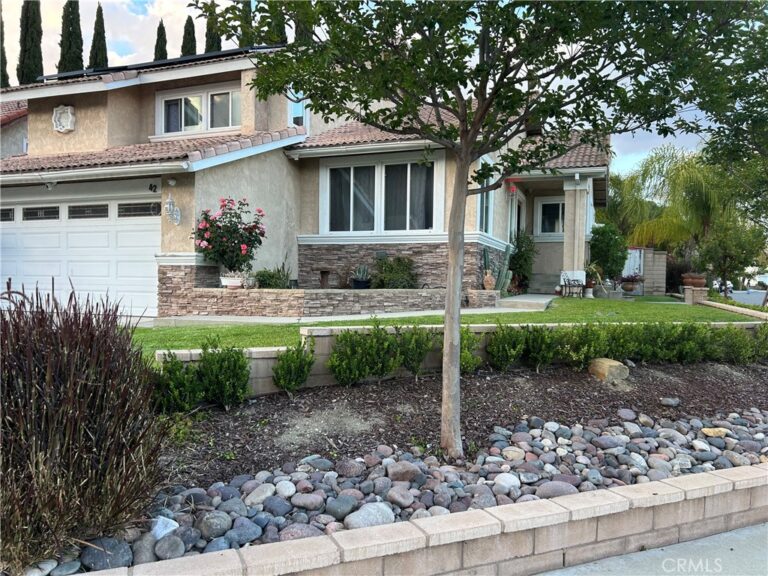 42 Rainbow Ridge, Pomona