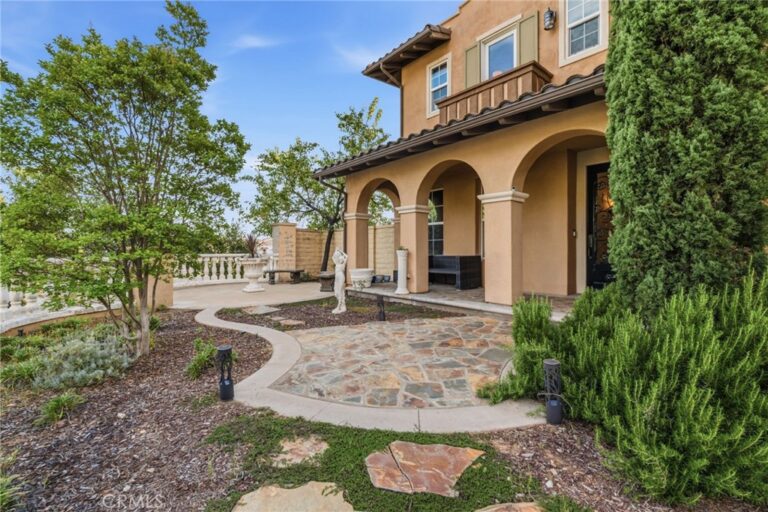 4463 Cardinal Cushing, Claremont