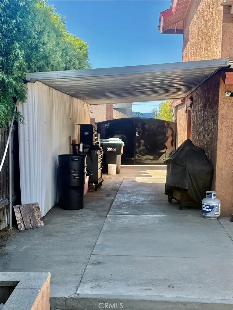 5982 Harrison, Chino