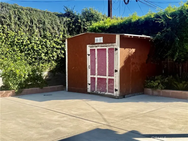 5982 Harrison, Chino