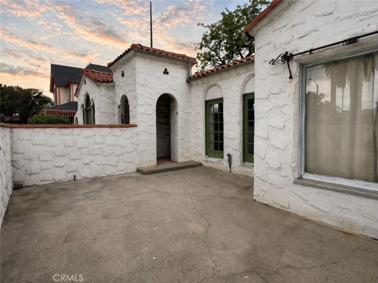 637 San Francisco, Pomona