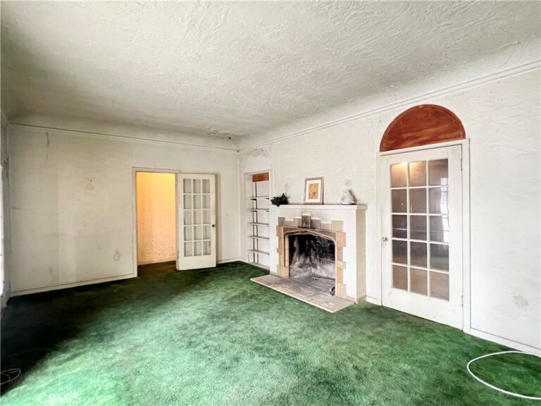 637 San Francisco, Pomona