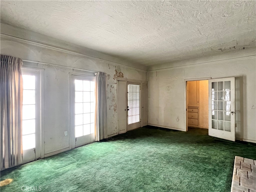 637 San Francisco, Pomona