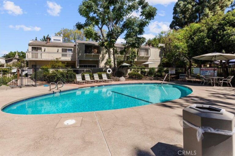 640 Sycamore, Claremont