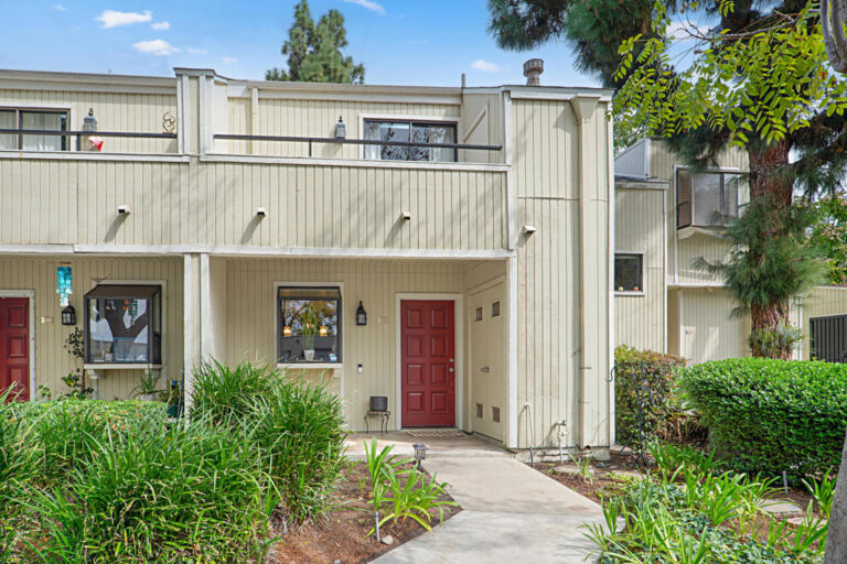 682 Sycamore Avenue, Claremont