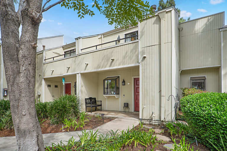 682 Sycamore Avenue, Claremont