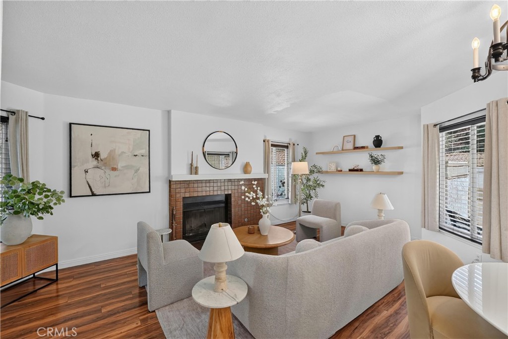 69 Brownfield, Pomona