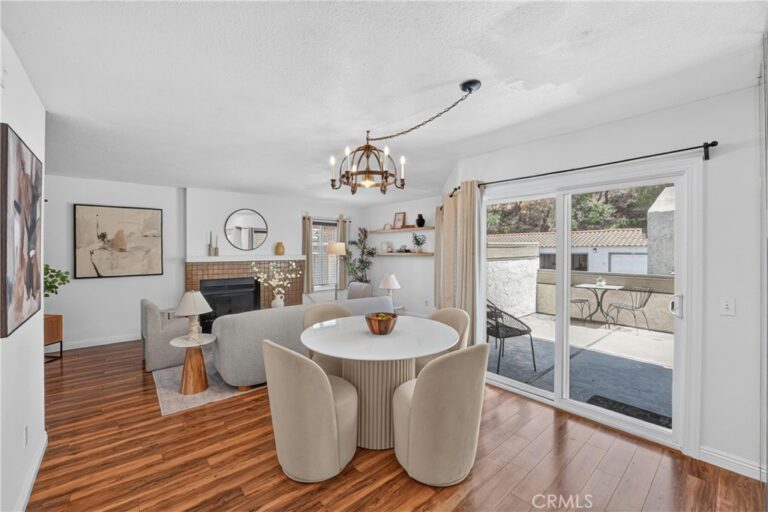69 Brownfield, Pomona