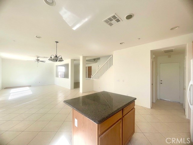7434 Freeport, Fontana