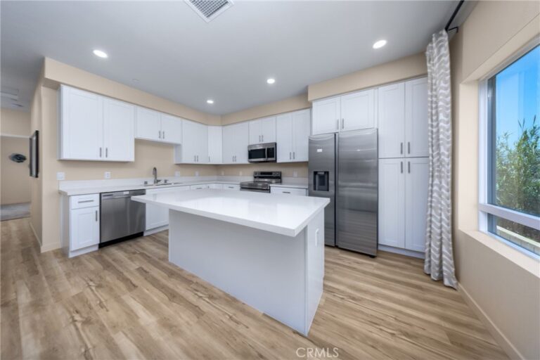 8183 Amerena Way, Fontana