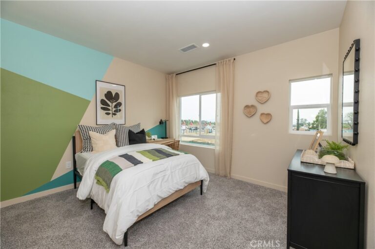 8183 Amerena Way, Fontana
