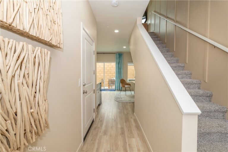 8183 Amerena Way, Fontana