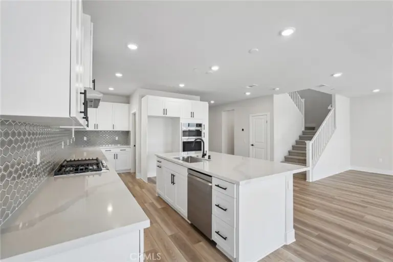 8541 Tamarack Avenue, Chino