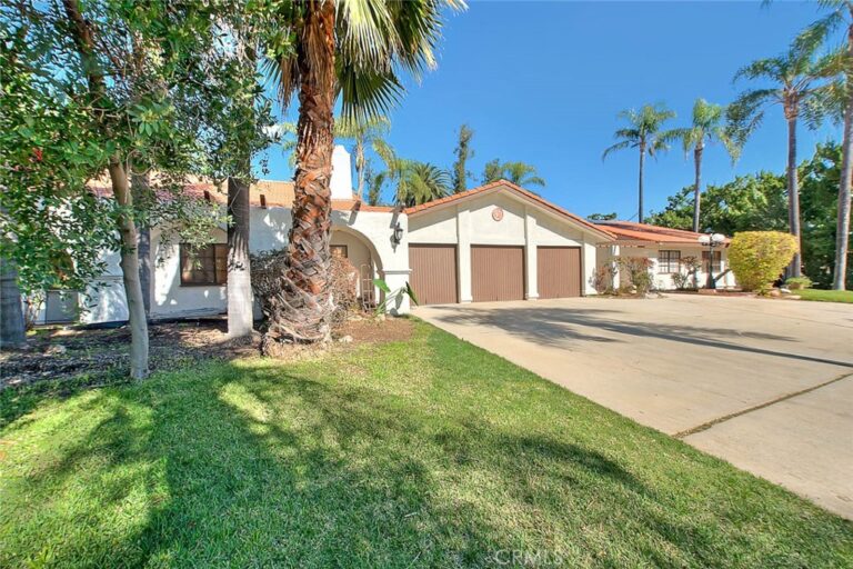9828 Flying Mane, Rancho Cucamonga