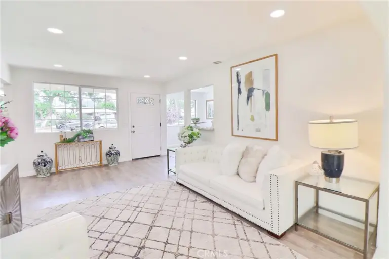 1022 W Grovecenter, West Covina