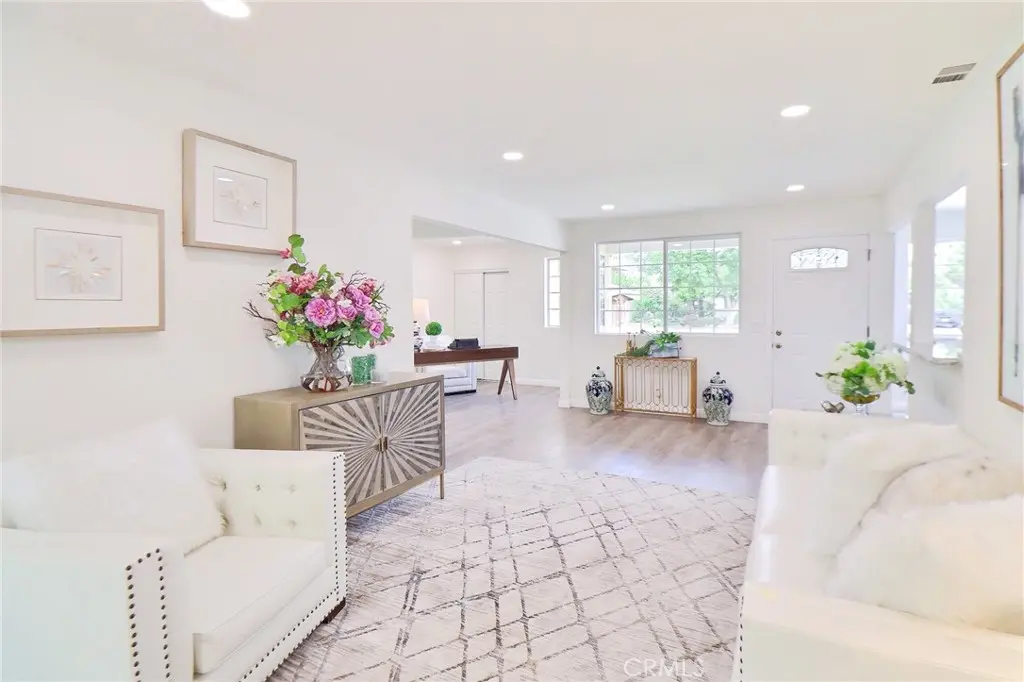1022 W Grovecenter, West Covina