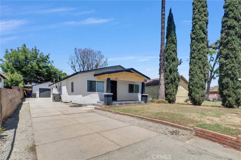 1039 E Elma, Ontario