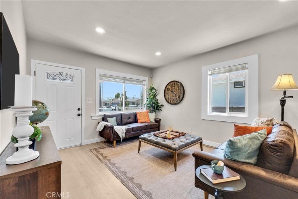 1039 E Elma, Ontario