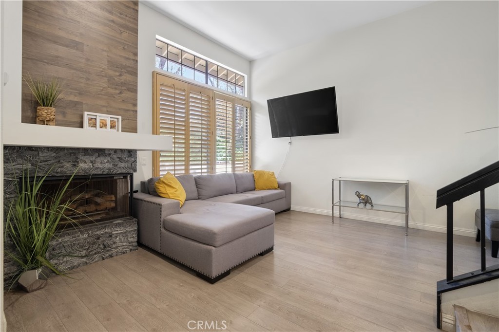 11 Wildflower Pl, Pomona