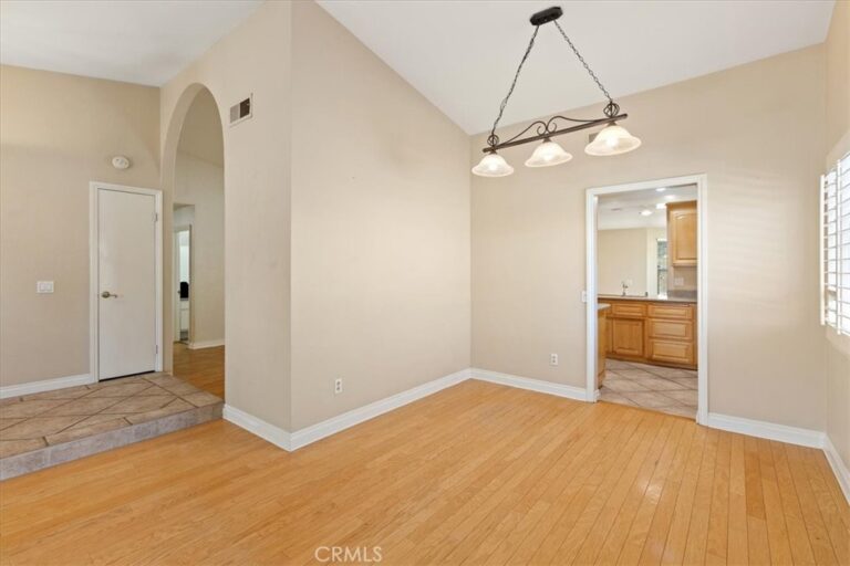 1205 Armando, Upland