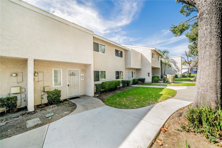 1436 N Elderberry, Ontario