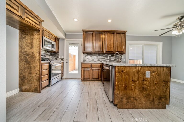 1436 N Elderberry, Ontario
