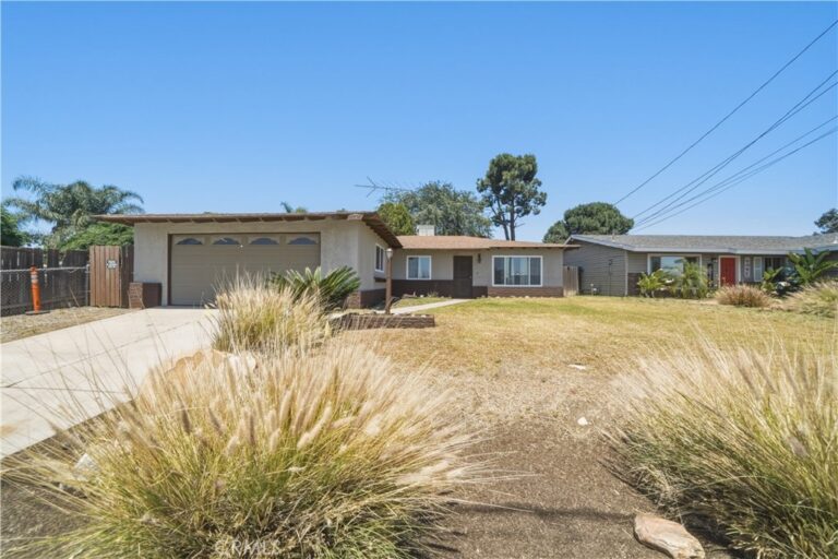 14732 Whittram, Fontana