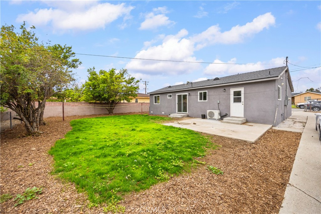 15411 Rosemary Drive, Fontana