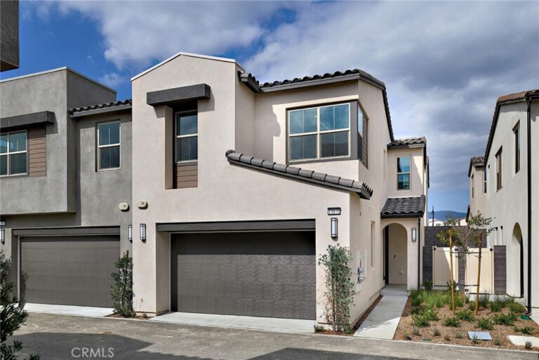 15870 Blue Copper Way, Fontana