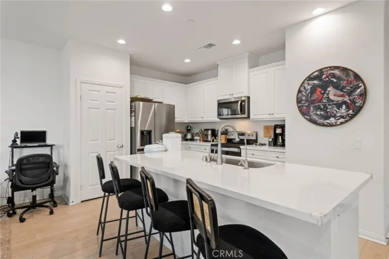 15980 Aventurine Lane, Chino