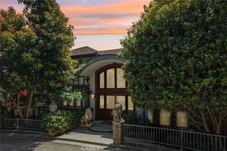 16060 Esquilime, Chino Hills
