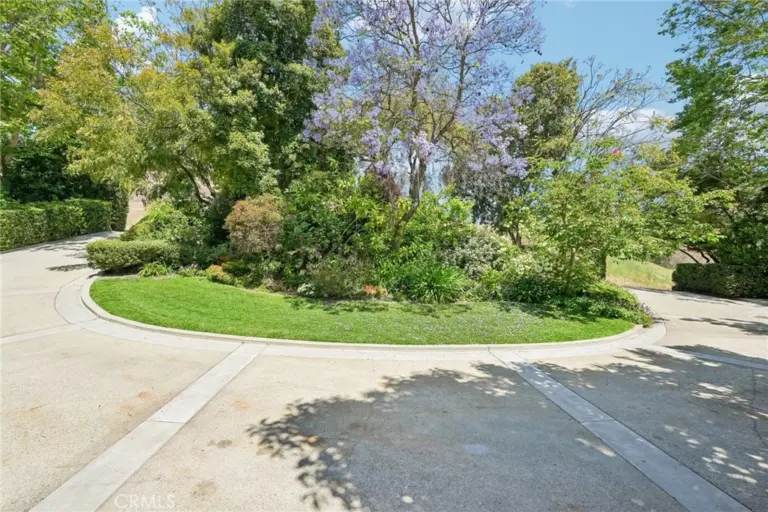 16060 Esquilime, Chino Hills