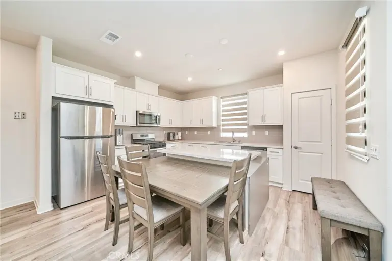 163 Dove Landing, Covina