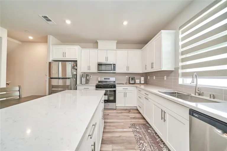 163 Dove Landing, Covina