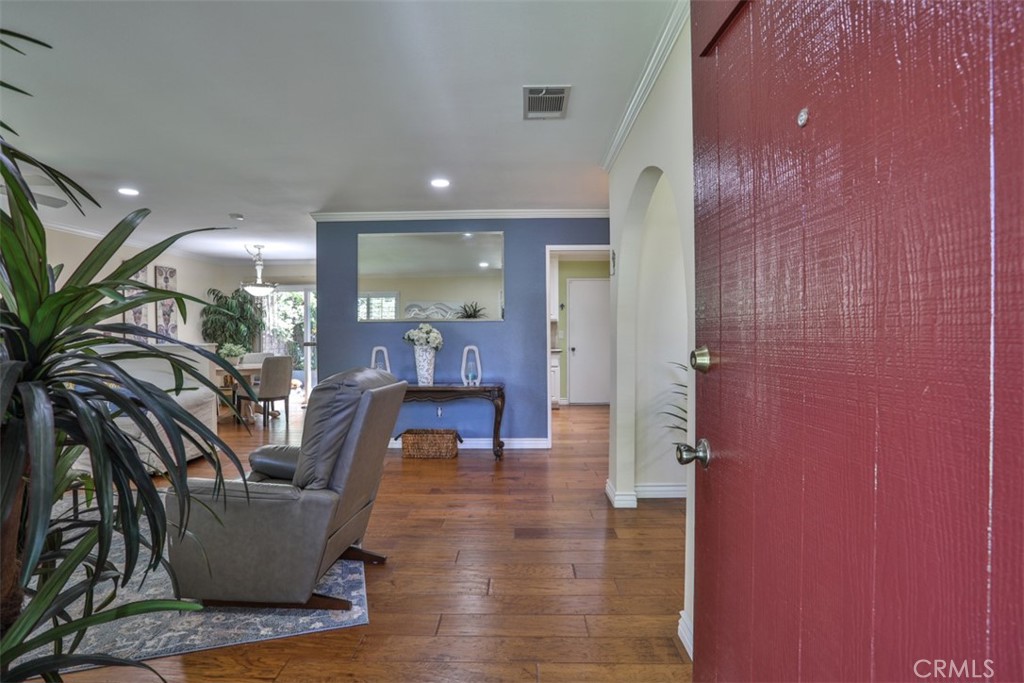1644 Carmel Circle West, Upland