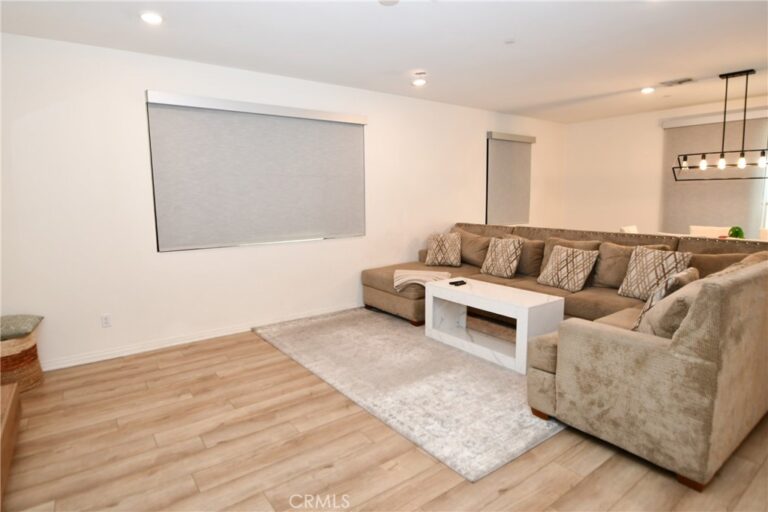 16696 AVANTI LN, Fontana