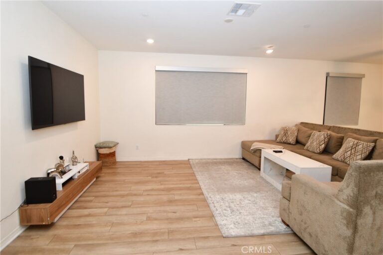 16696 AVANTI LN, Fontana