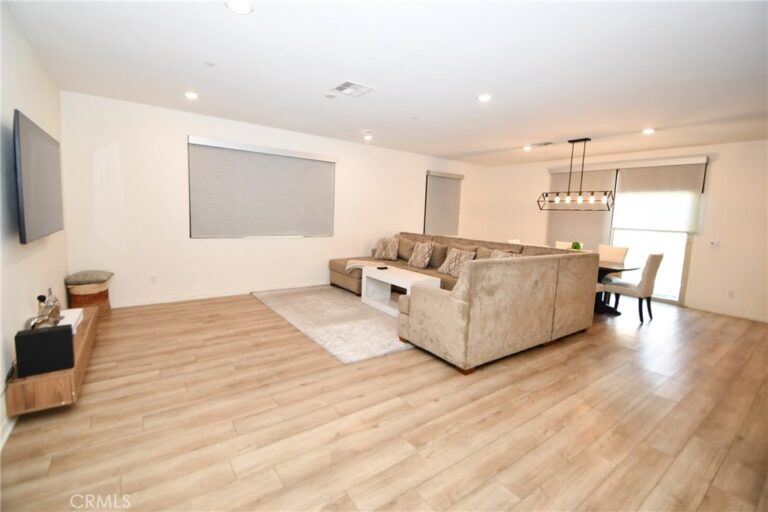 16696 AVANTI LN, Fontana