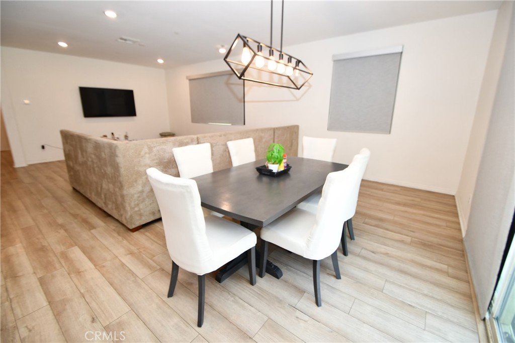 16696 AVANTI LN, Fontana