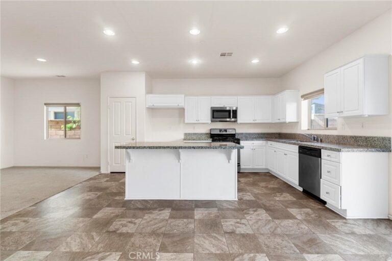 16774 Cherry Tree Lane, Fontana