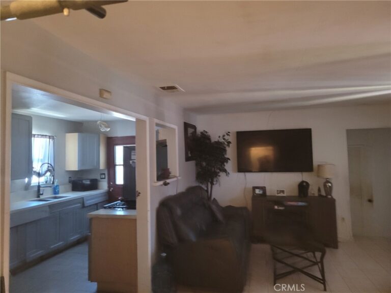17746 Merrill, Fontana