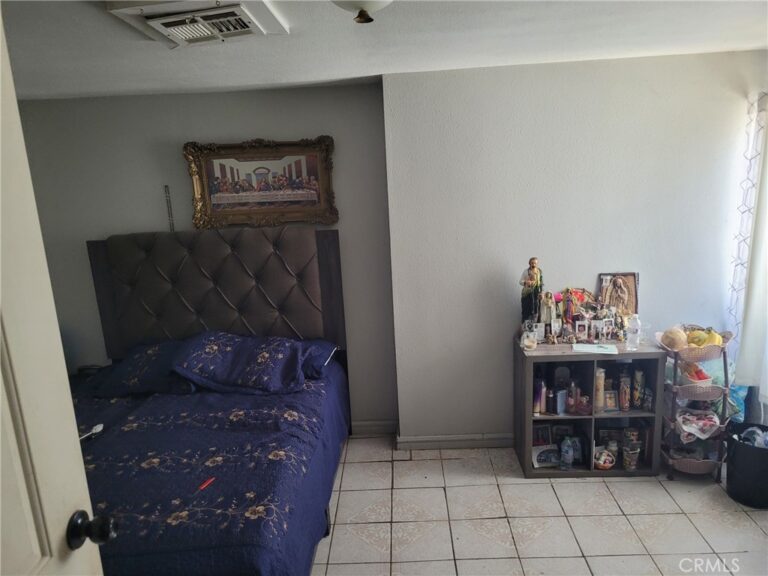 17746 Merrill, Fontana