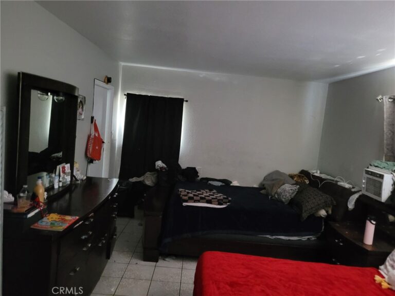 17746 Merrill, Fontana