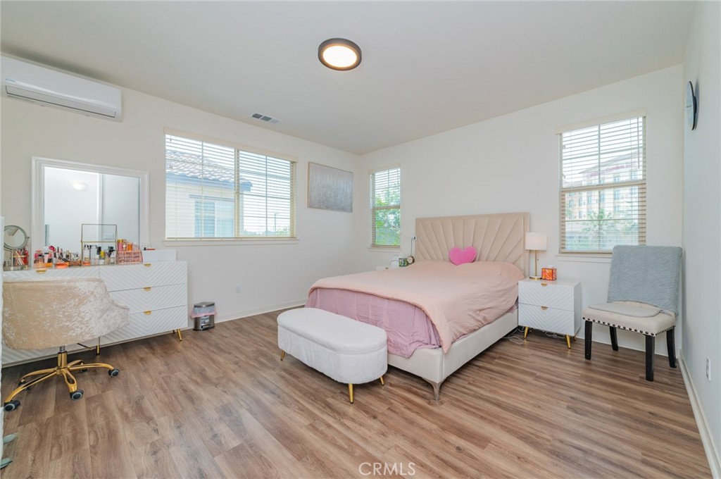 1926 Kizh Way, Pomona