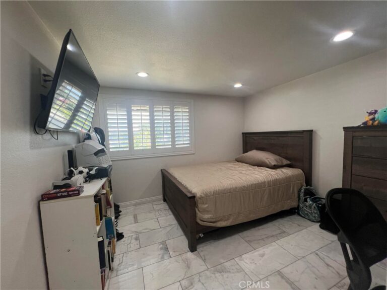 19449 Lurelane Street, Rialto