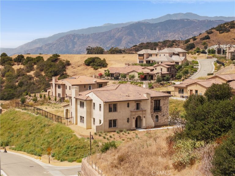 2005 Trail Ridge Lane, San Dimas