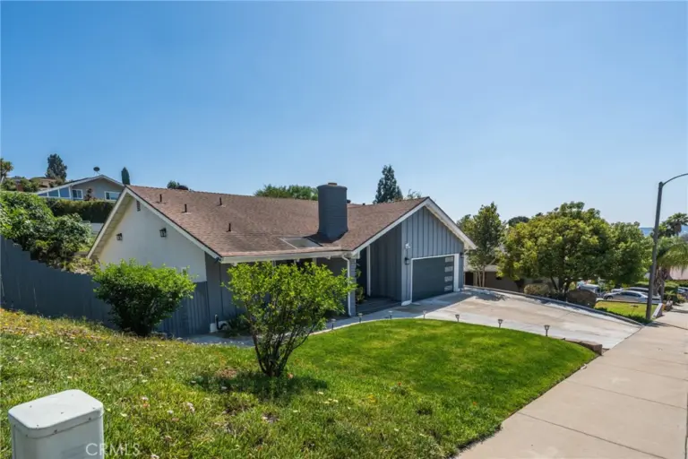 23930 Sapphire Canyon, Diamond Bar