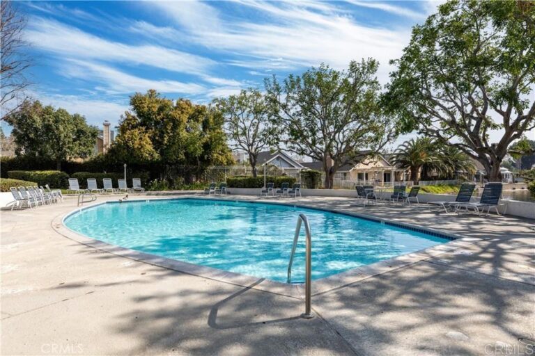 2712 S Montego #unit B, Ontario