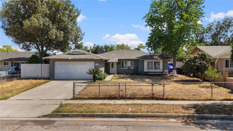 2795 W Victoria St, Rialto